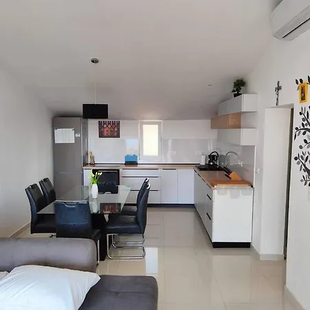 Apartment Lumos *