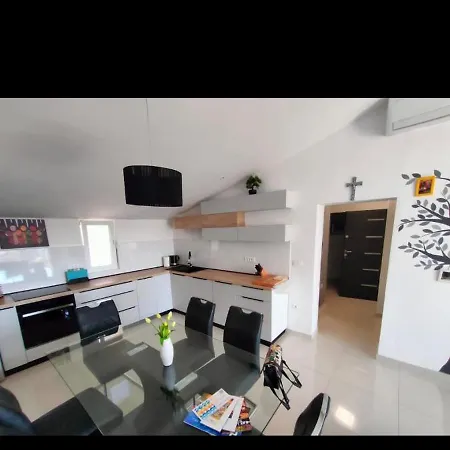 Apartment Lumos